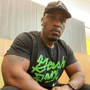 Meet your Posher, Lawrence